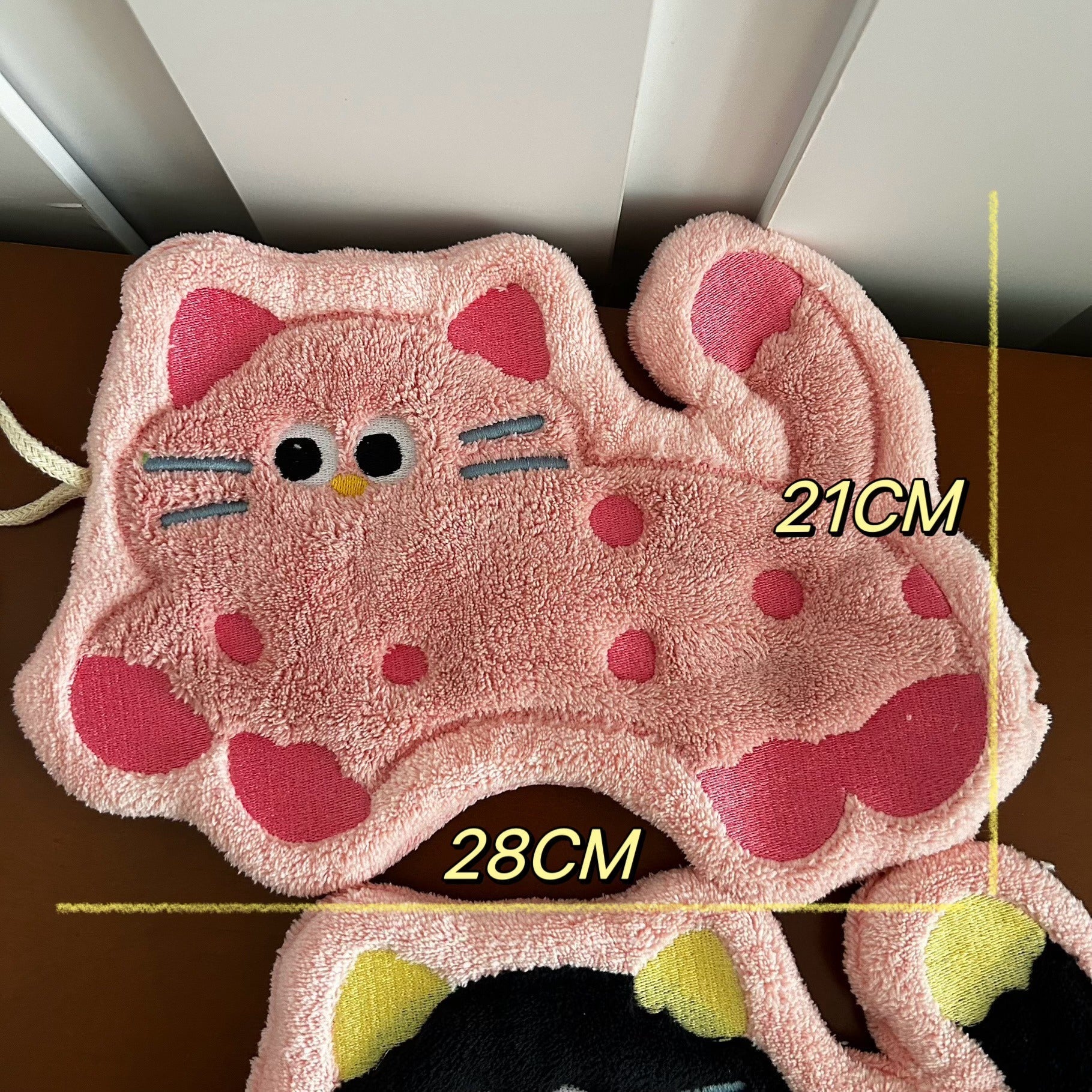 Kitty Hop Hanging Hand Towel Set