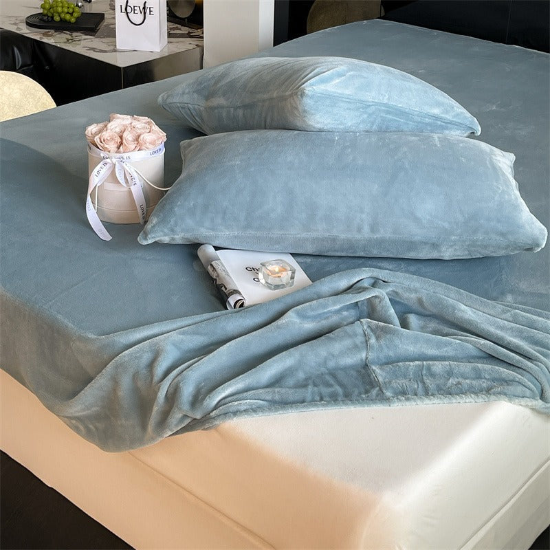 Warm Winter Fleece Pillowcase Set