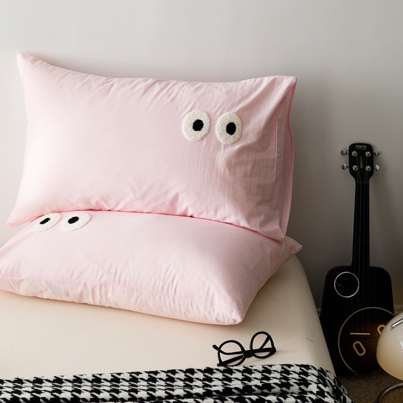 Curious Eyes Pillowcase Set