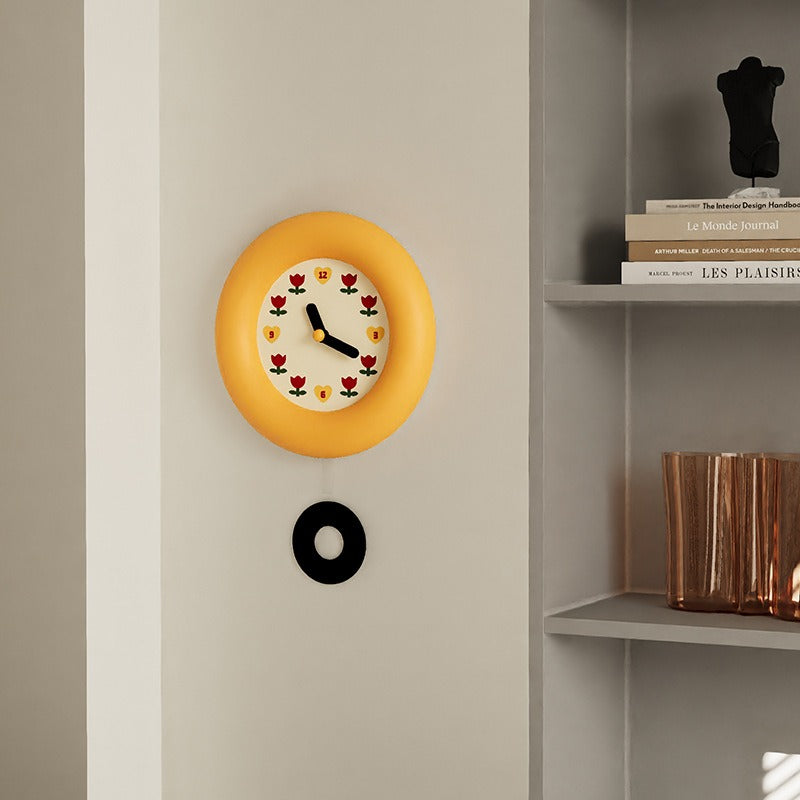 Tulip Puff Pendulum Clock