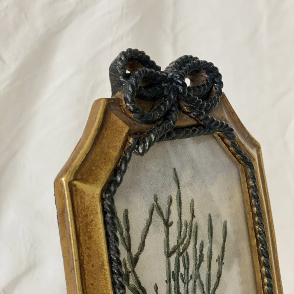 Vintage Rope-Trim Bow Frame