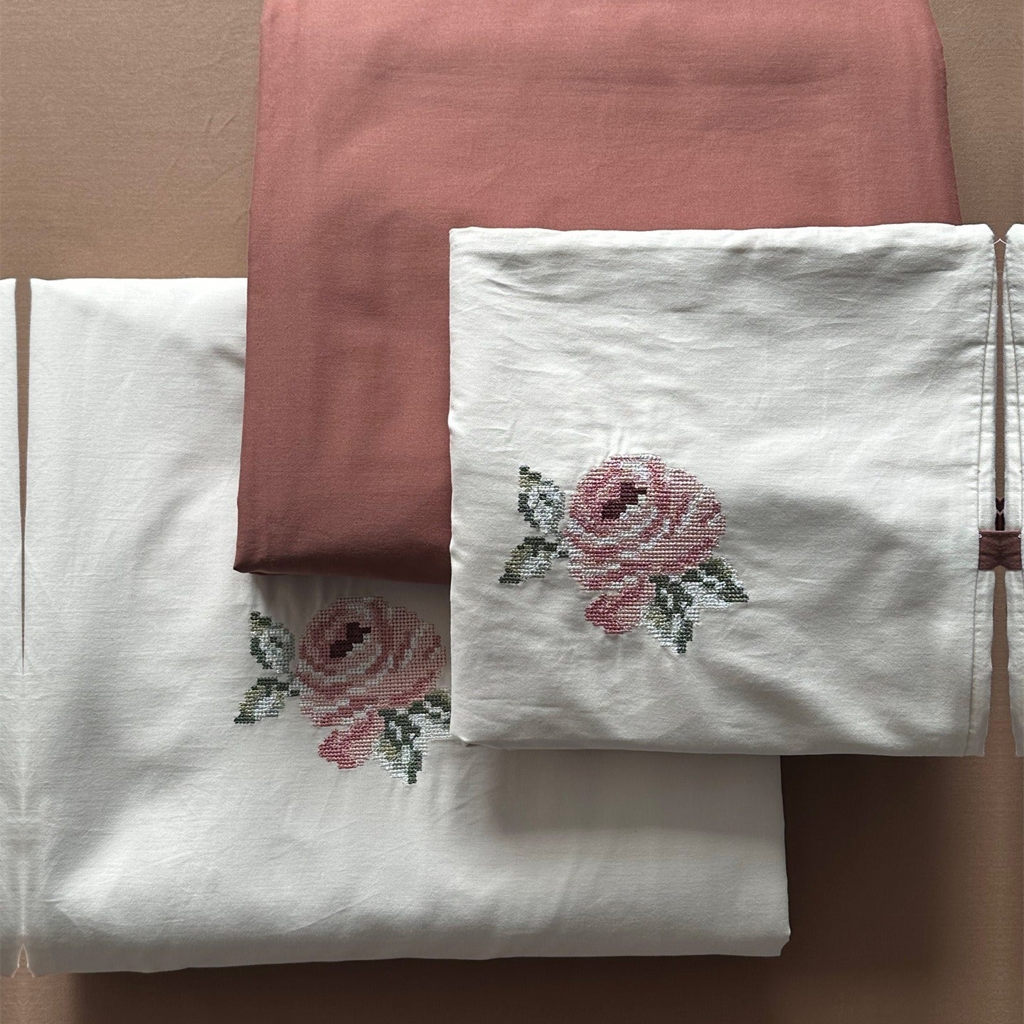 Retro Rose Garden Bedding Set
