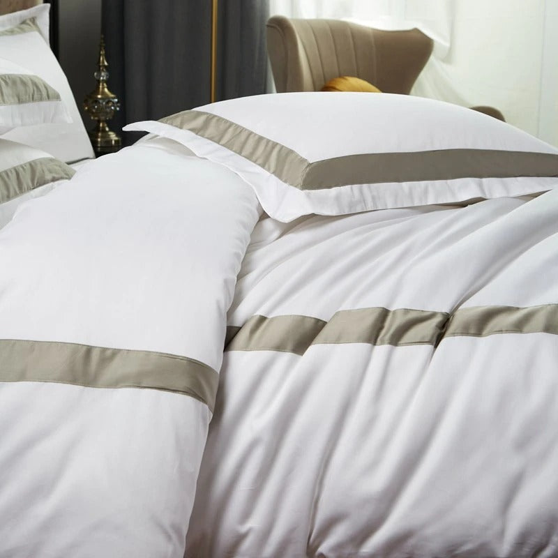 Vera Hotel Border Egyptian Cotton Bedding Set