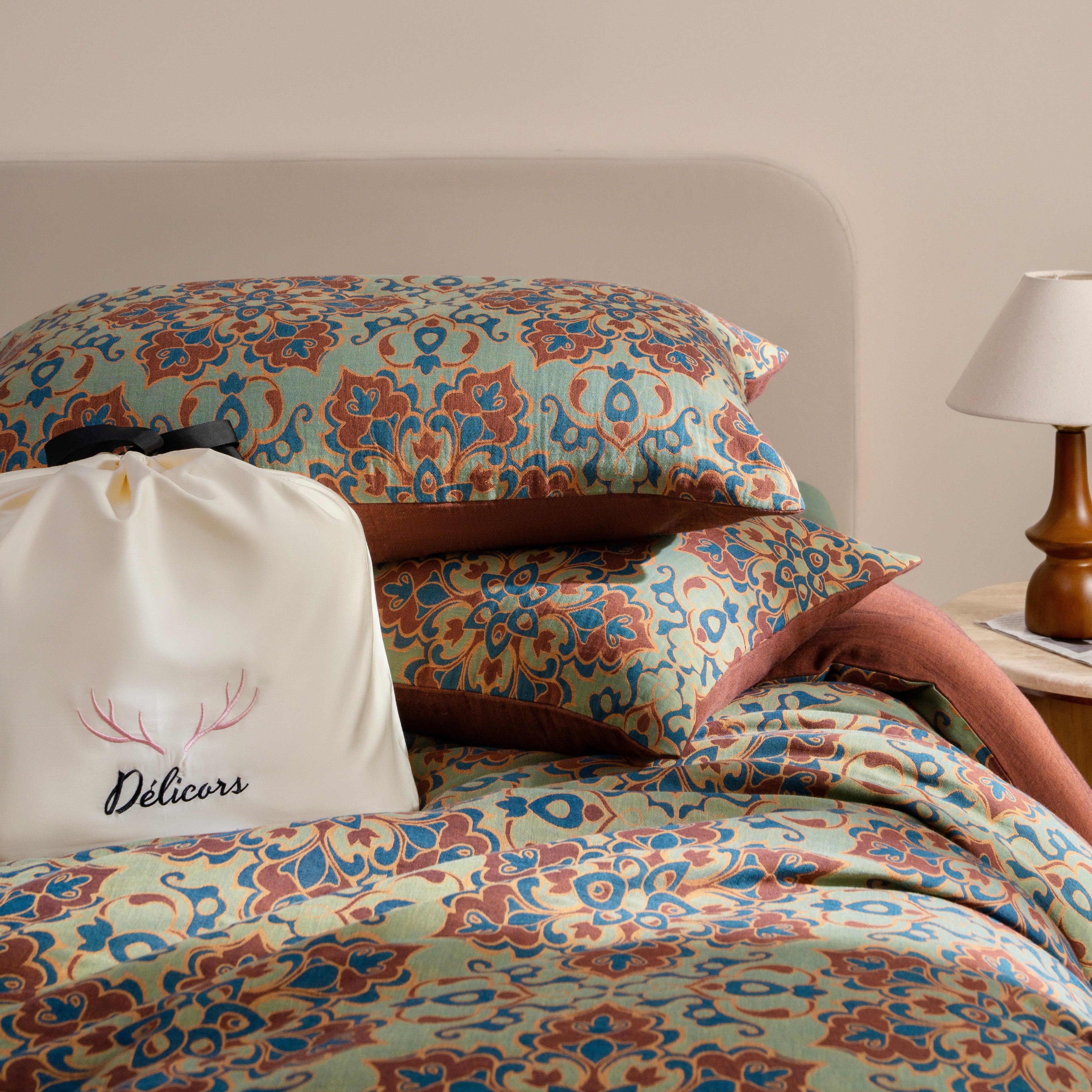 French Vintage Floral Bedding Set