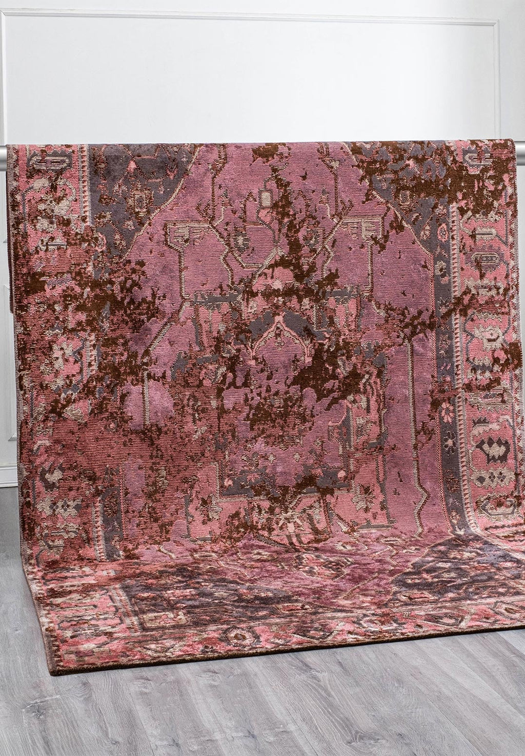 Emperor Dark Brown - Rose Rug