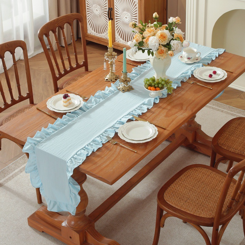 Sweet Ruffle Table Runner