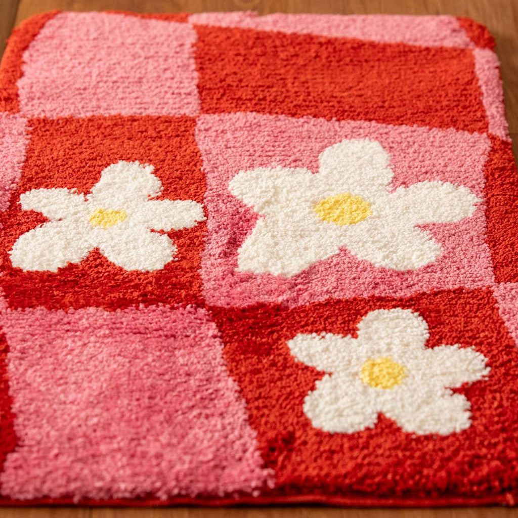 Checkerboard Daisy Bath Mat