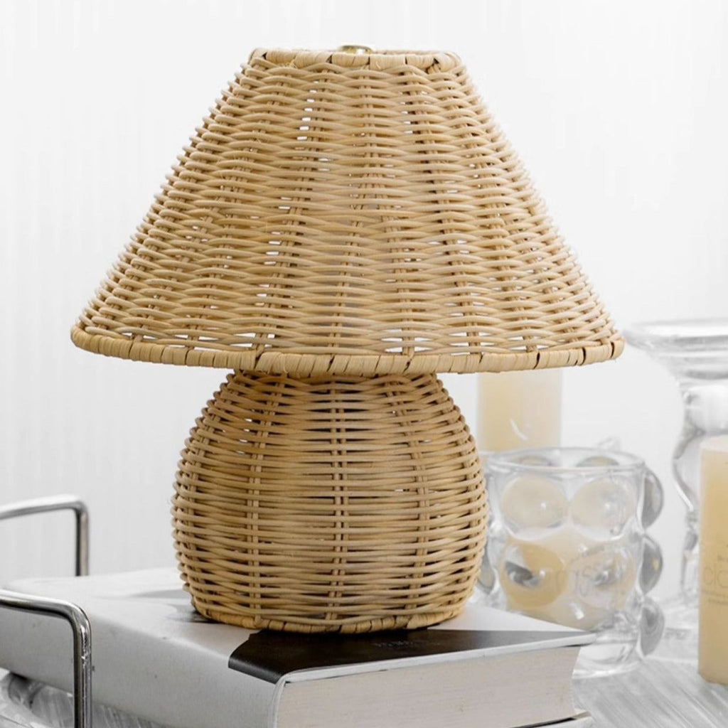 Cottage Rattan Glow Lamp
