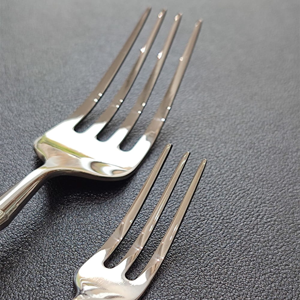 Zen Bamboo Handle Stainless Steel Cutlery Set