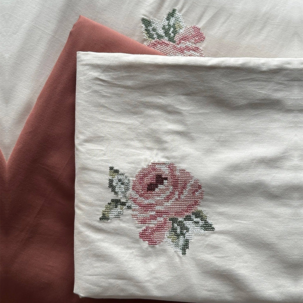 Retro Rose Garden Bedding Set