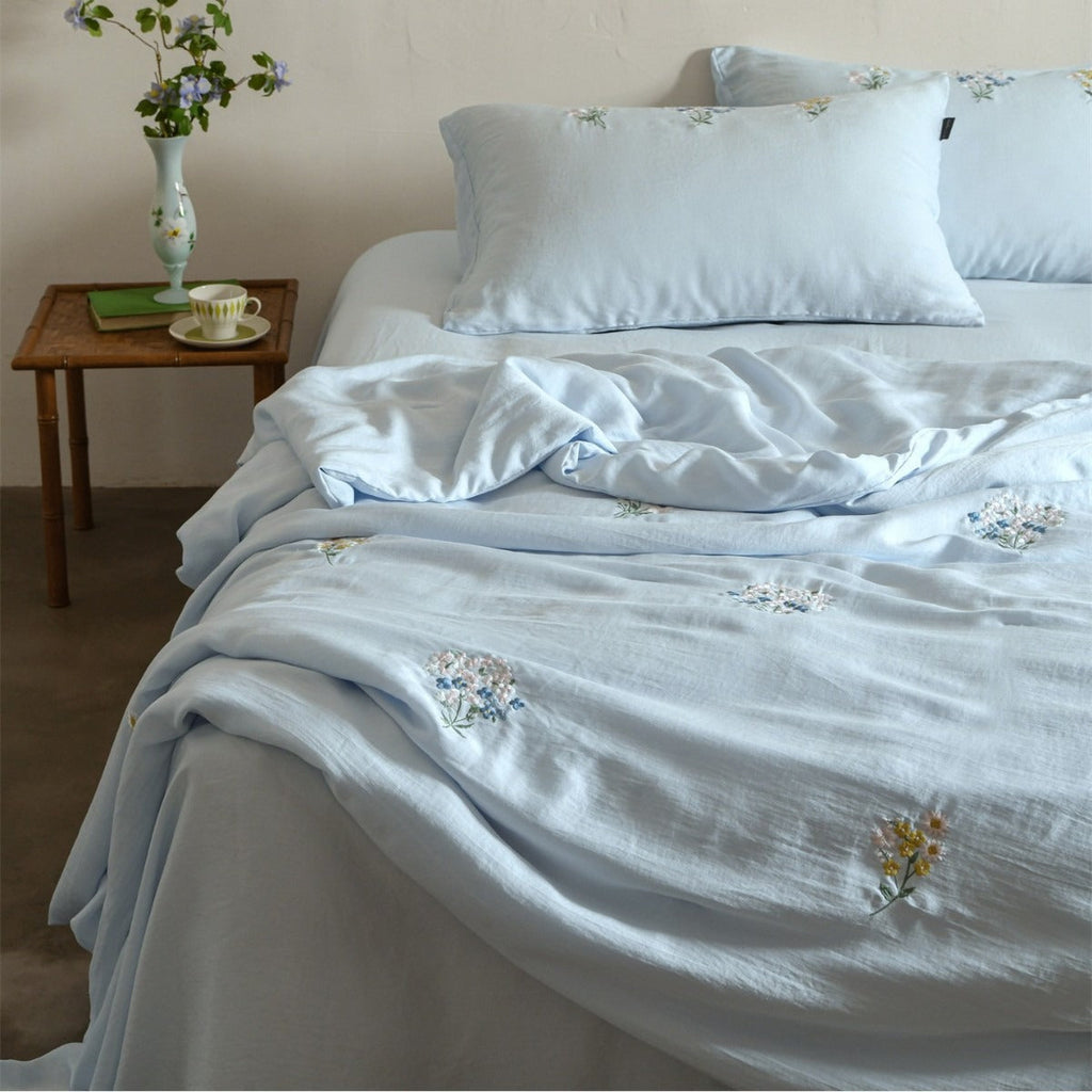 Cottage Wildflower Summer Quilted Blanket