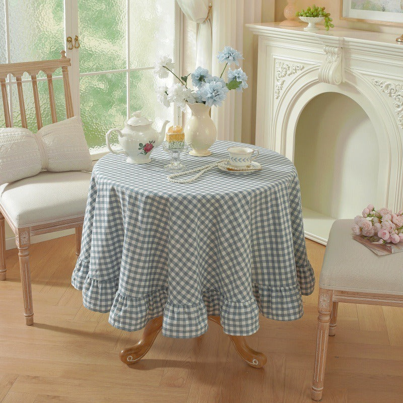 Dreamy Gingham Frill Tablecloth