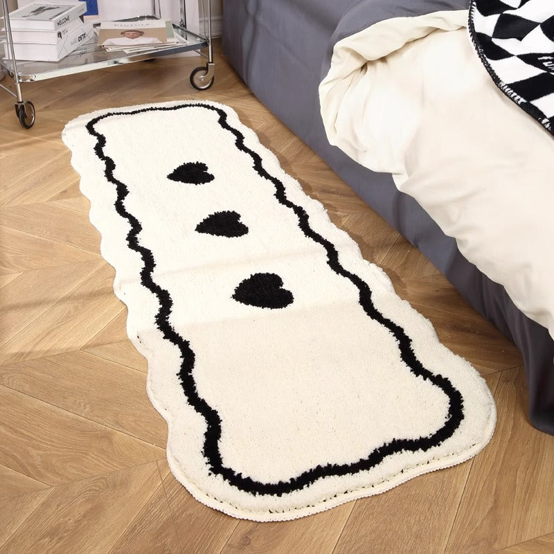 Retro Heart Scalloped Rug