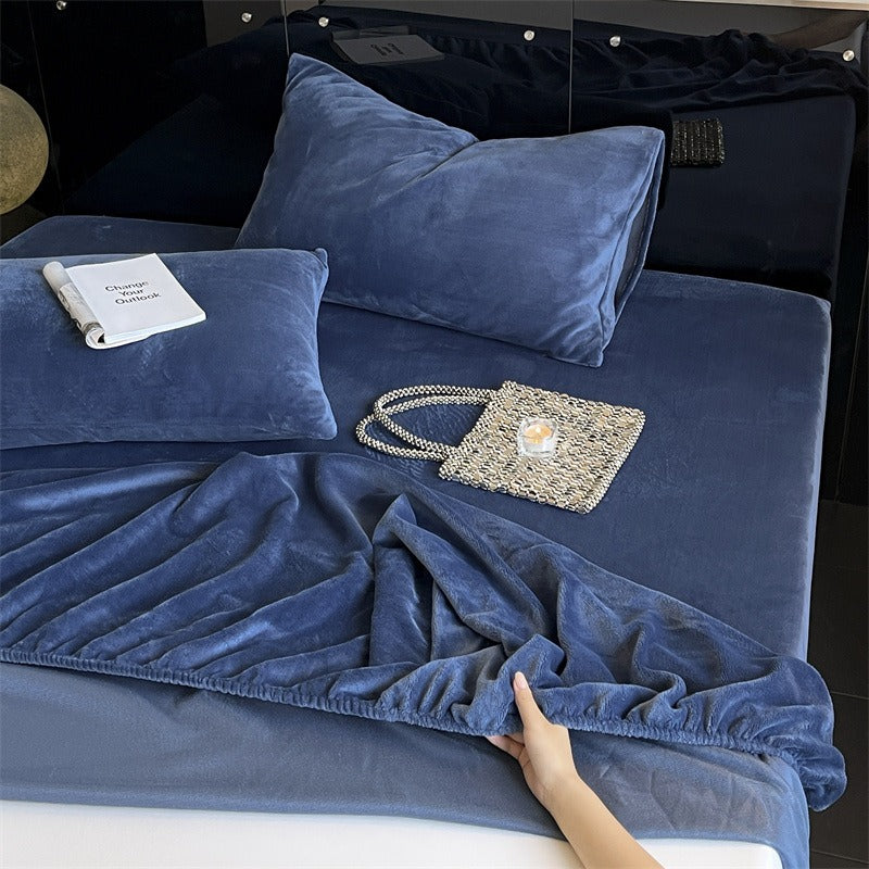 Warm Winter Fleece Pillowcase Set