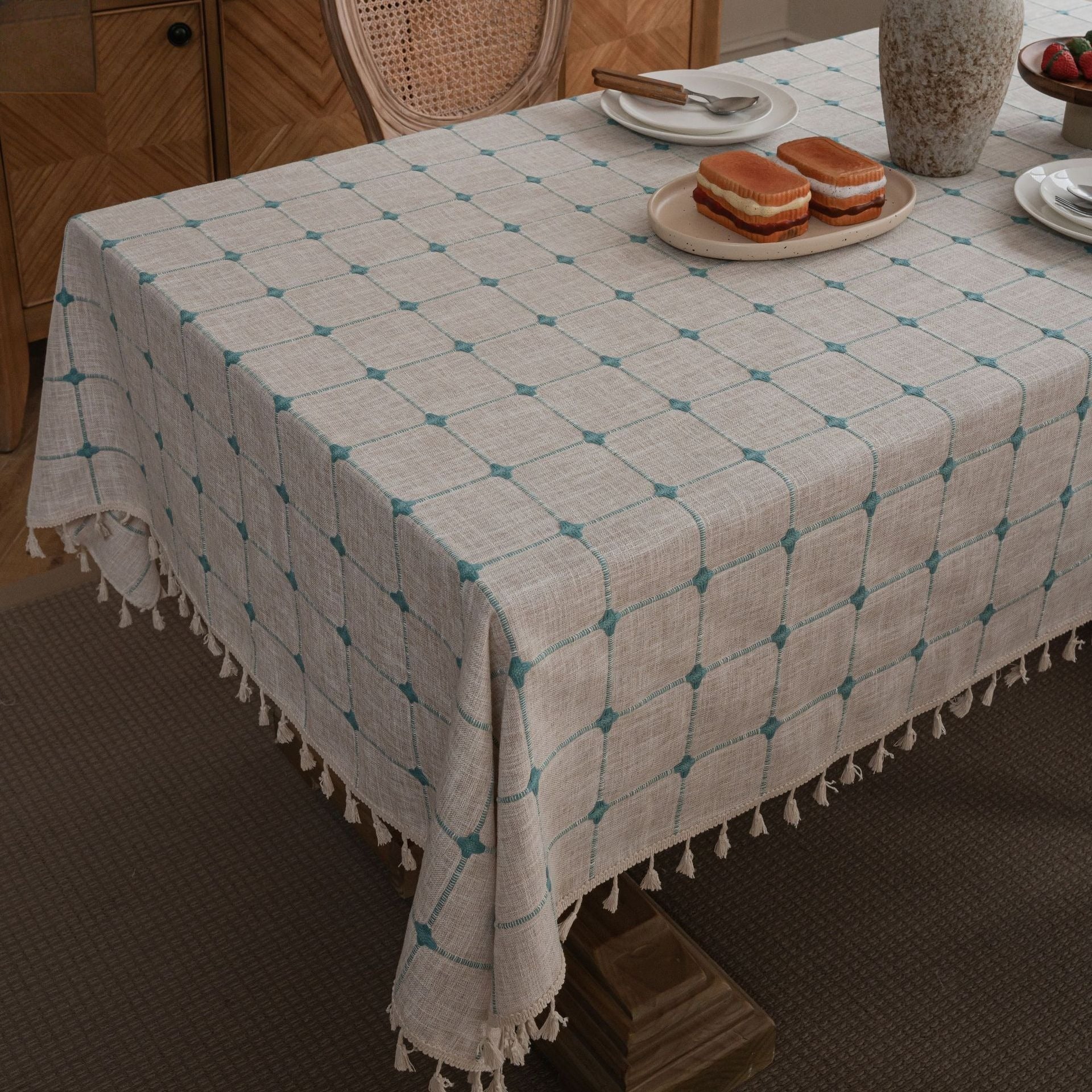 Farmhouse Lattice Tablecloth