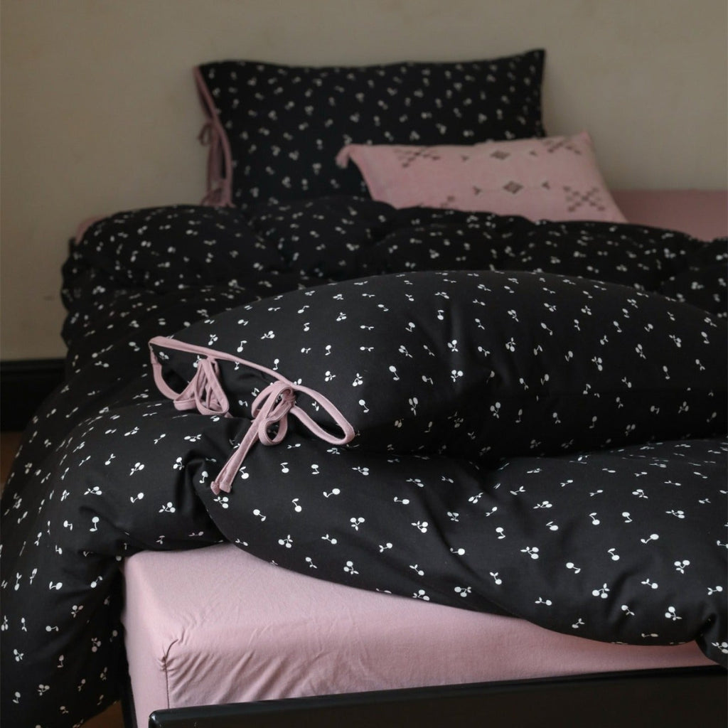 Cherry Ribbon Bedding Set