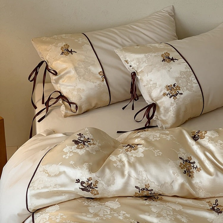 Vintage Floral Embroidery Bedding Set