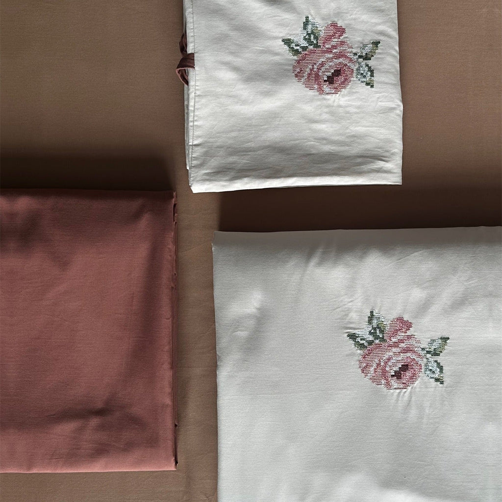 Retro Rose Garden Bedding Set
