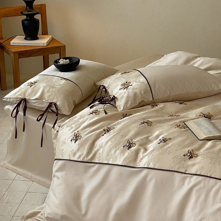 Vintage Floral Embroidery Bedding Set