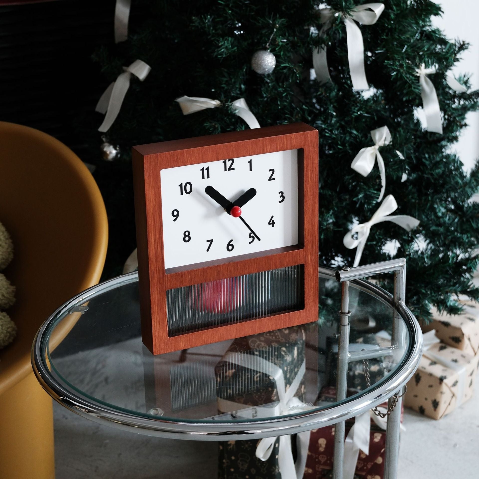 Red Dot Mid-Century Clock