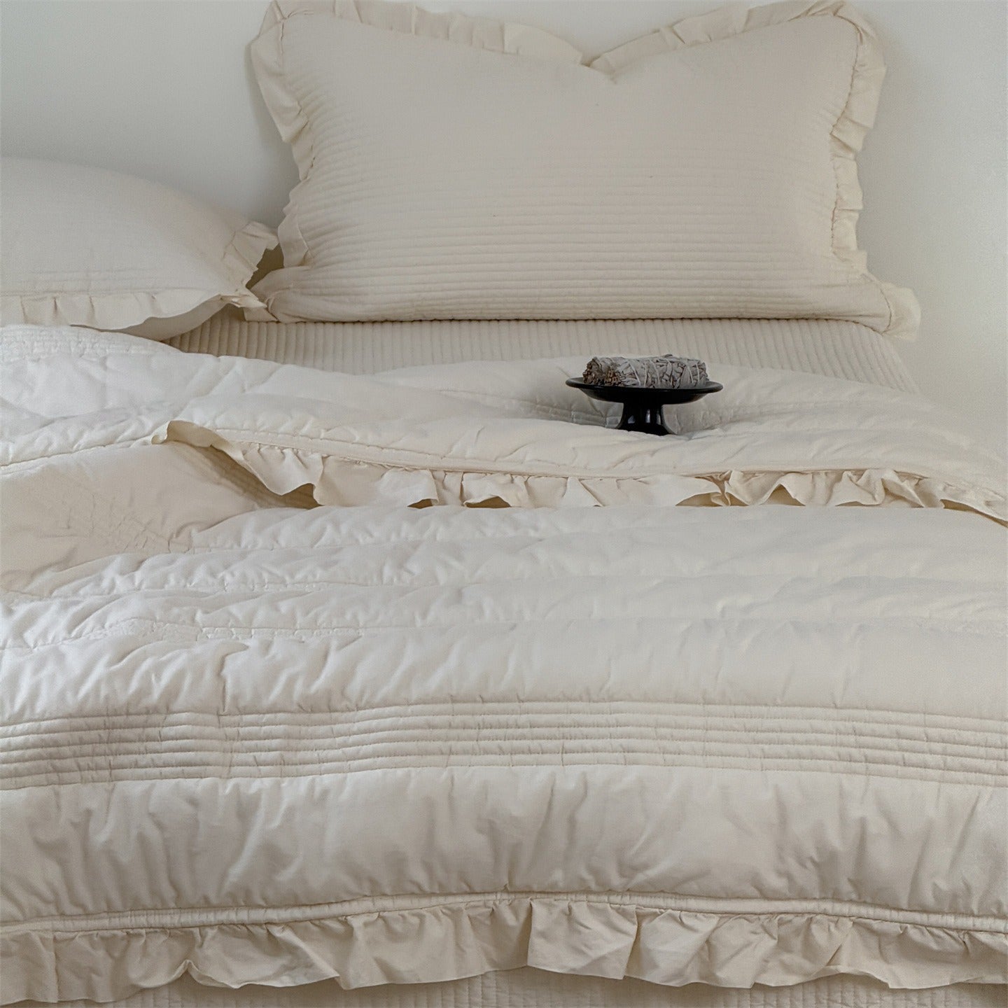 Soft Cream Bedding Set