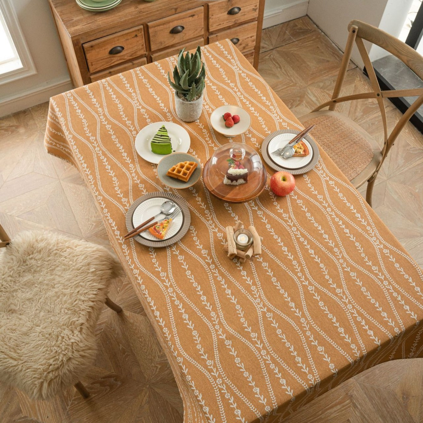 Vine Wave Tablecloth