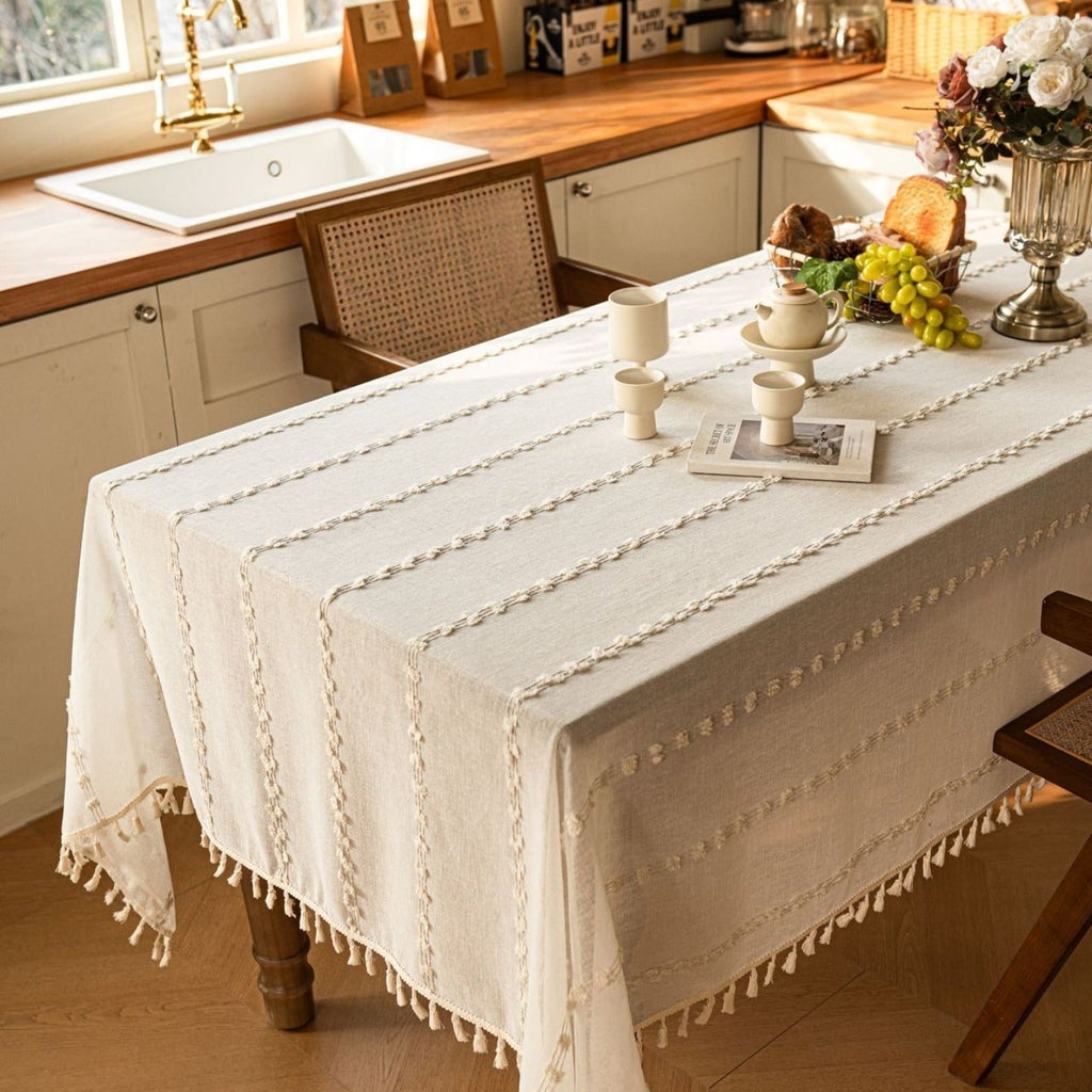 Farmhouse Pom Pom Tassel Tablecloth