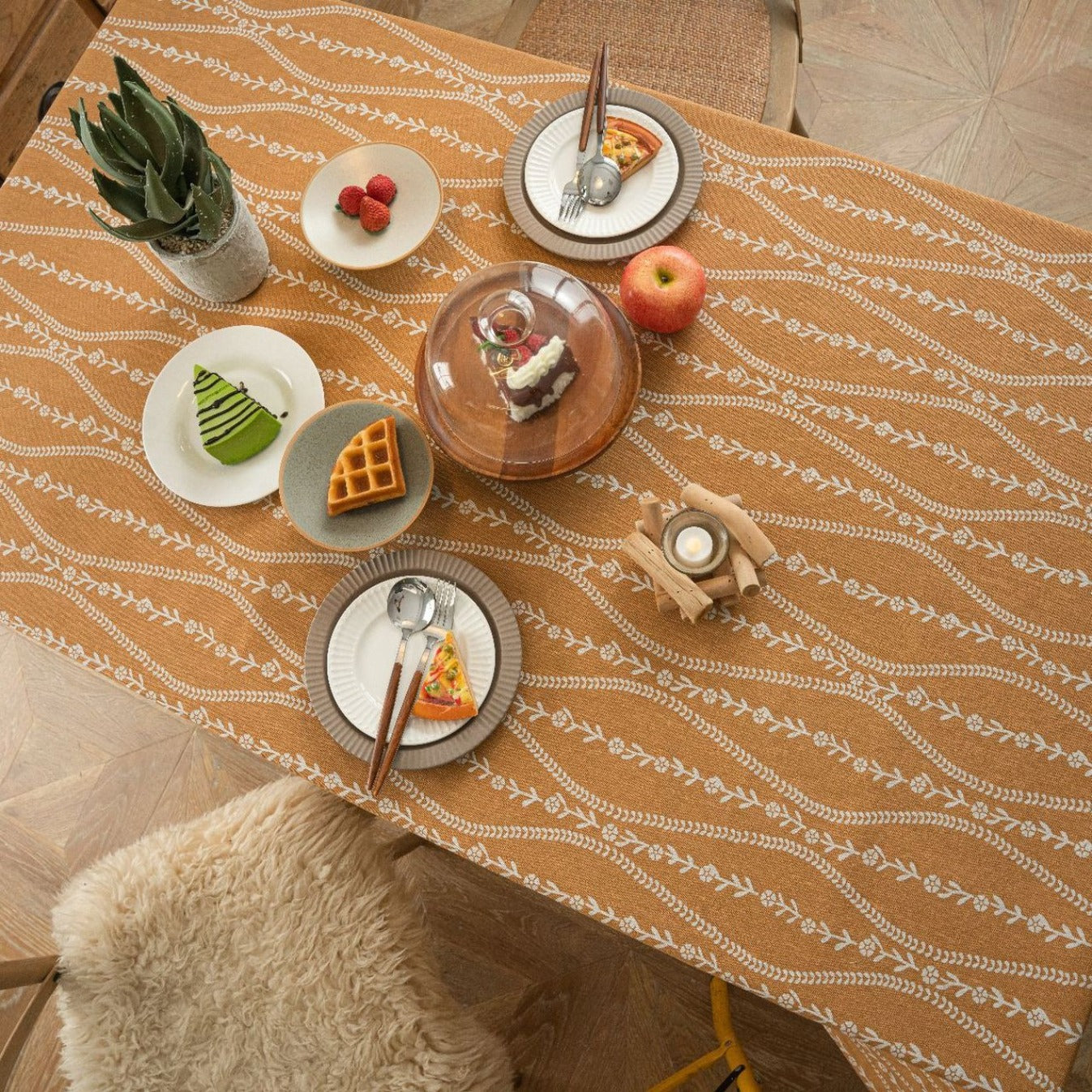 Vine Wave Tablecloth