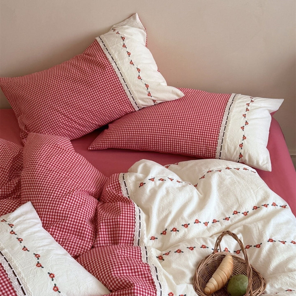 Wild Rose Farmhouse Bedding Set