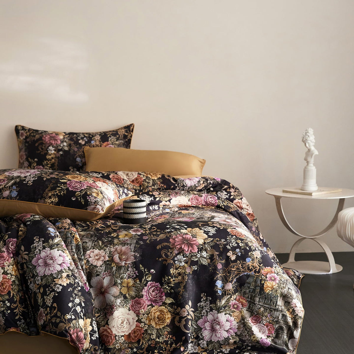 Cyria Midnight Garden Floral Egyptian Cotton Bedding Set