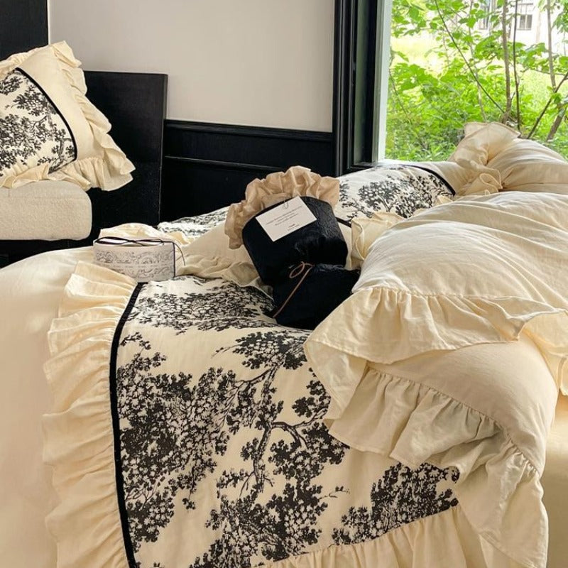 Black Forest Ruffle Bedding Set