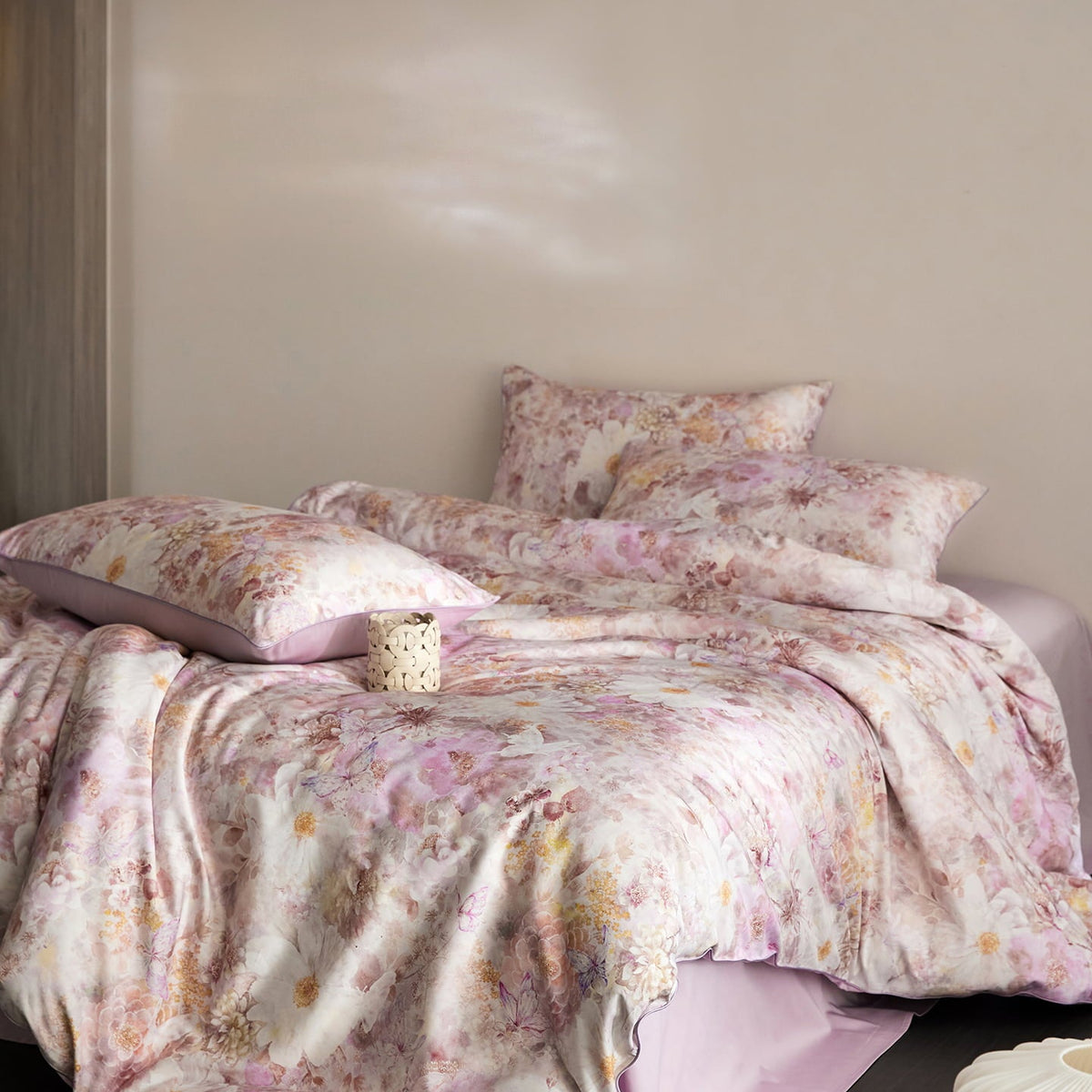 Elara Watercolor Floral Egyptian Cotton Bedding Set