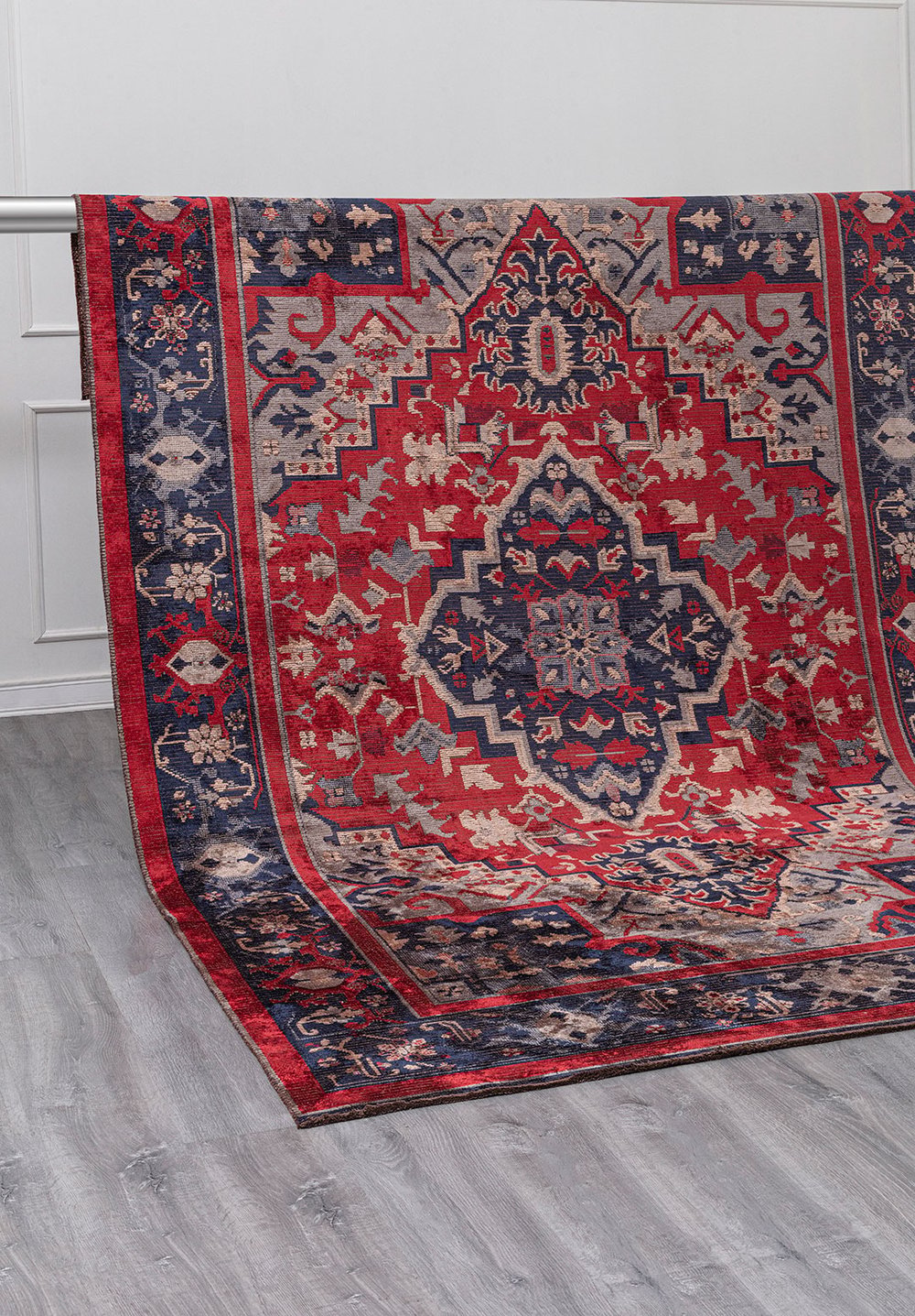 Alcasar Dark Navy - Red Rug