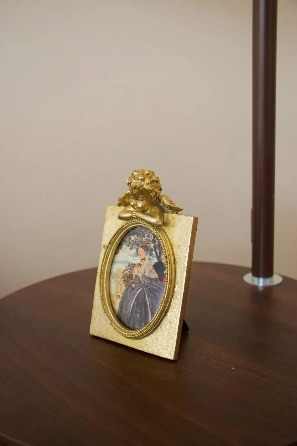 Cherub Top Mini Frame