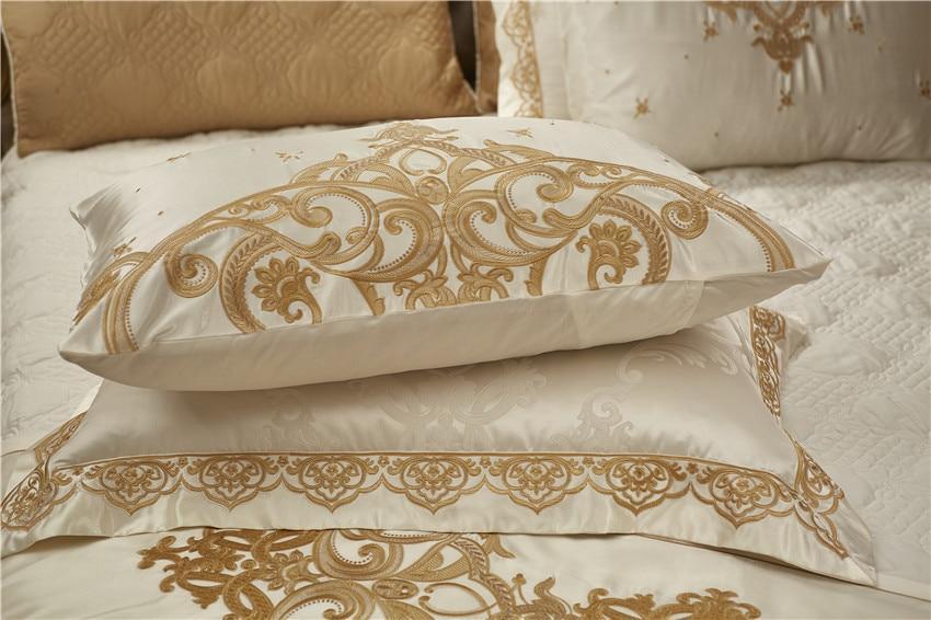 Rovenia Luxury Jacquard Egyptian Cotton Satin Bedding Set
