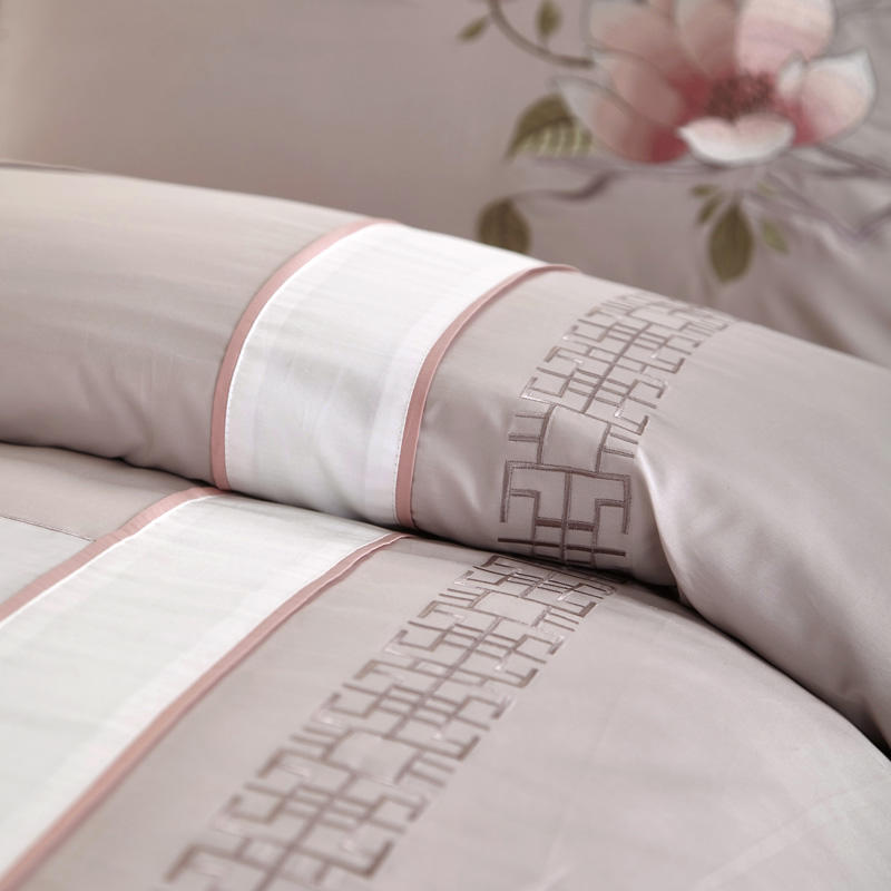 Magnela Oriental Embroidery Egyptian Cotton Bedding Set