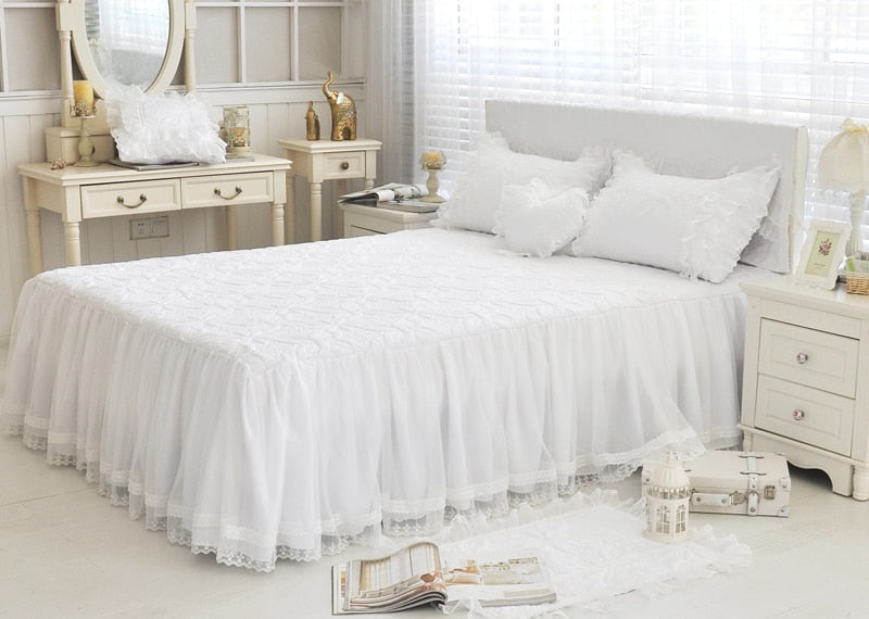 Amani White Double-Layered Ruffled Cotton Lace Bedding Set