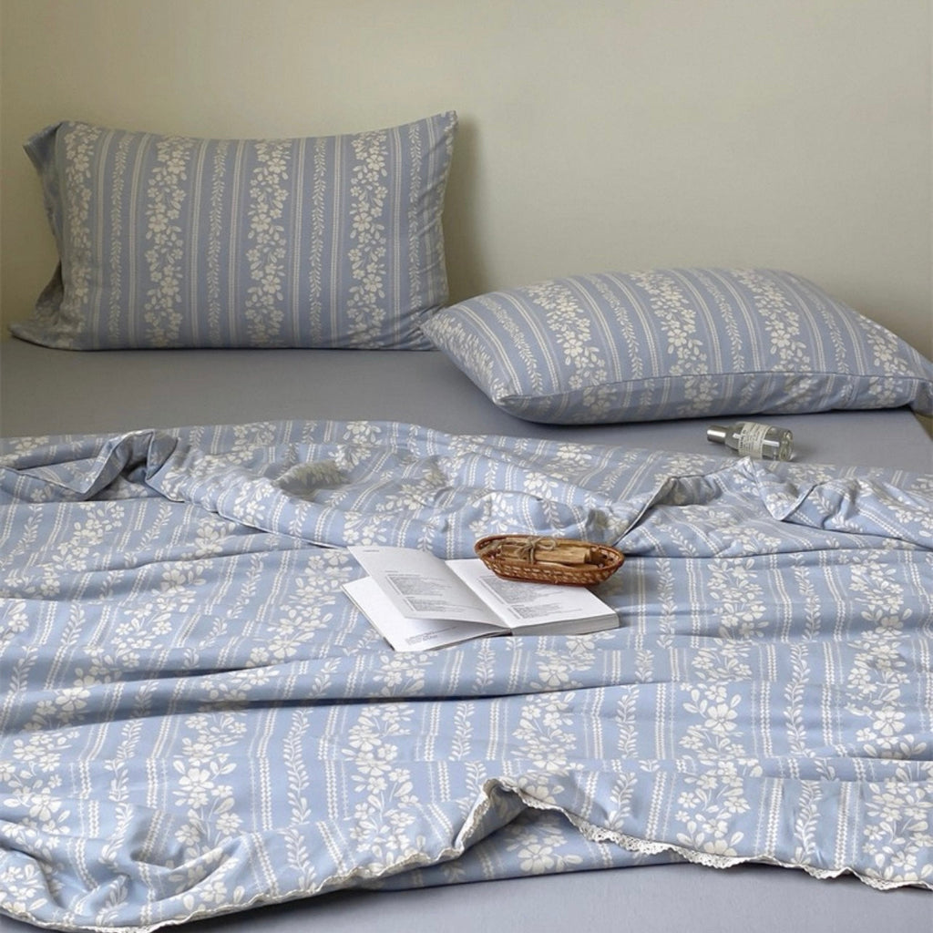 Forget-Me-Not Summer Quilted Blanket