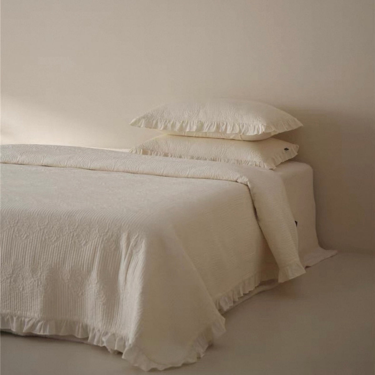 Buttercream Ruffle Bedding Set