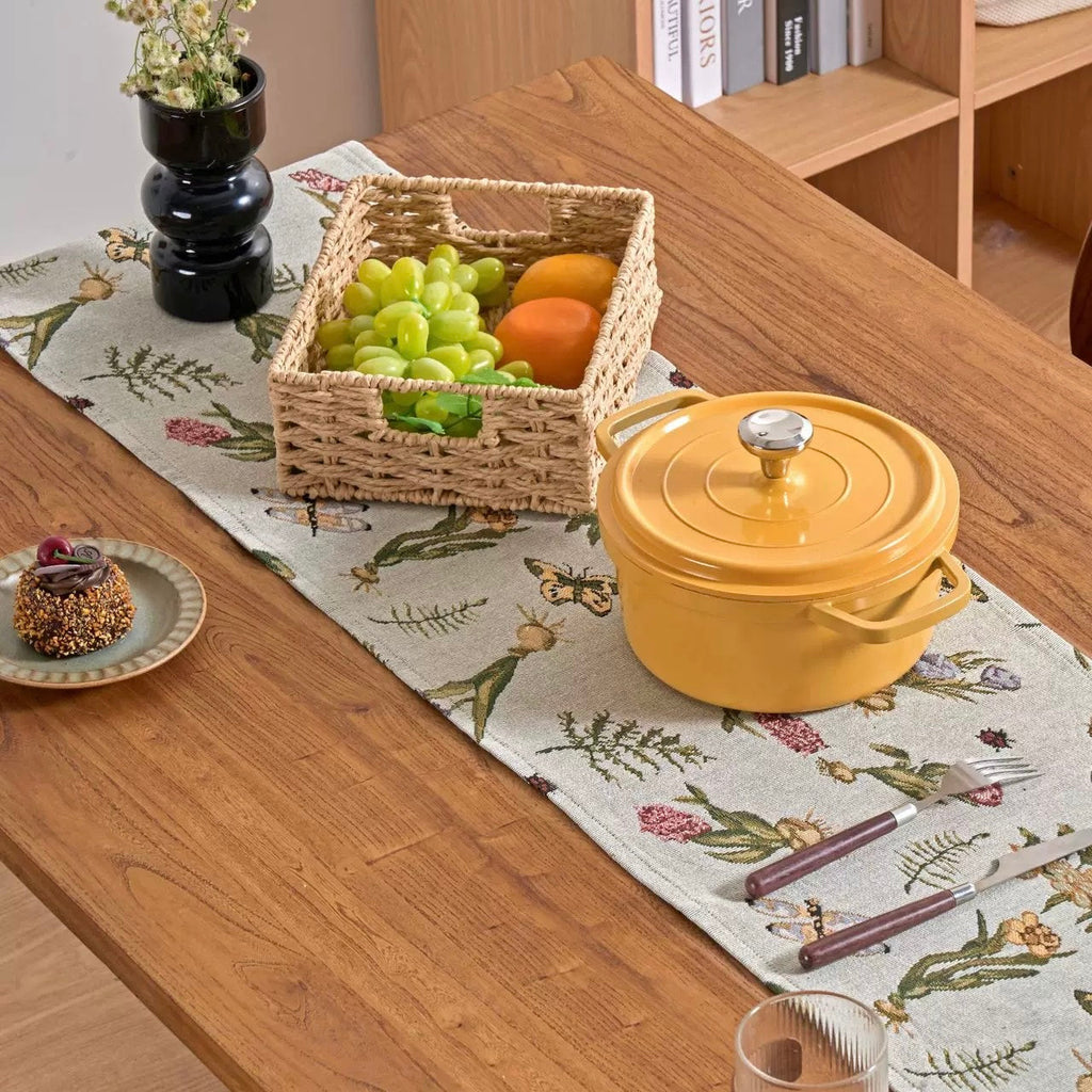 Nature Living Wildflower Table Runner