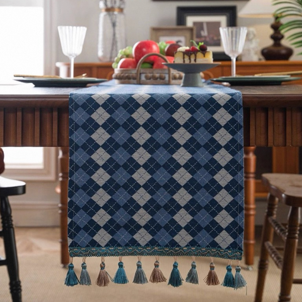 Disco Diamond Tassel Runner