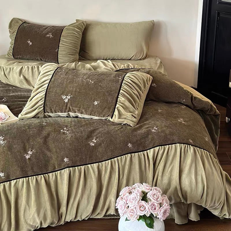 Floral Ruched Bedding Set