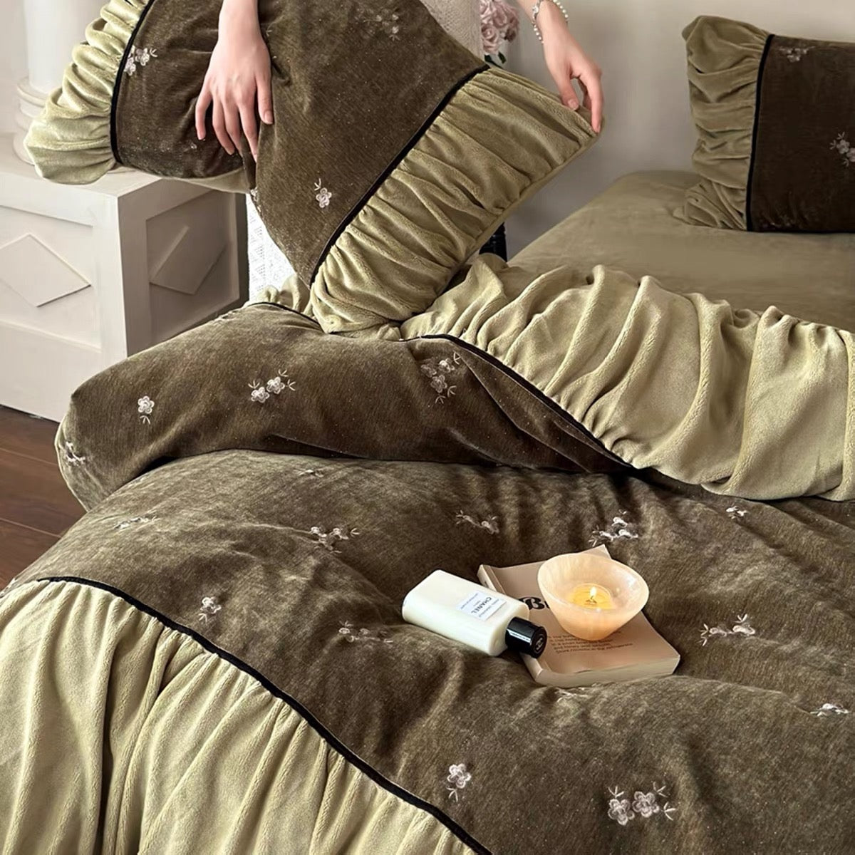 Floral Ruched Bedding Set
