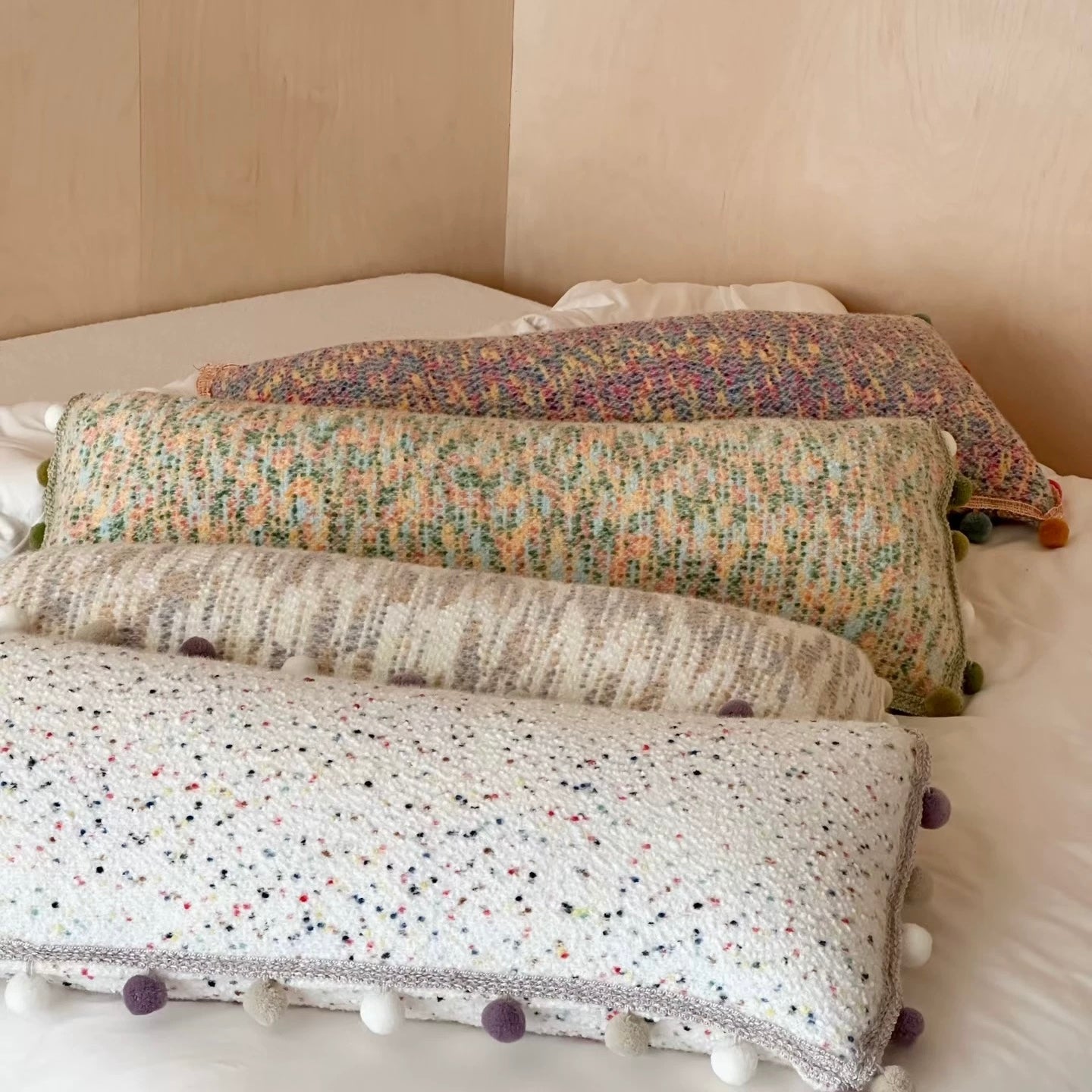 Pom-Pom Candy Long Cushion