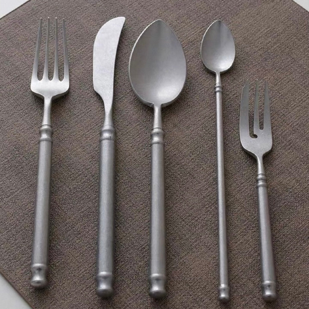 Timeless Pillar Cutlery Set