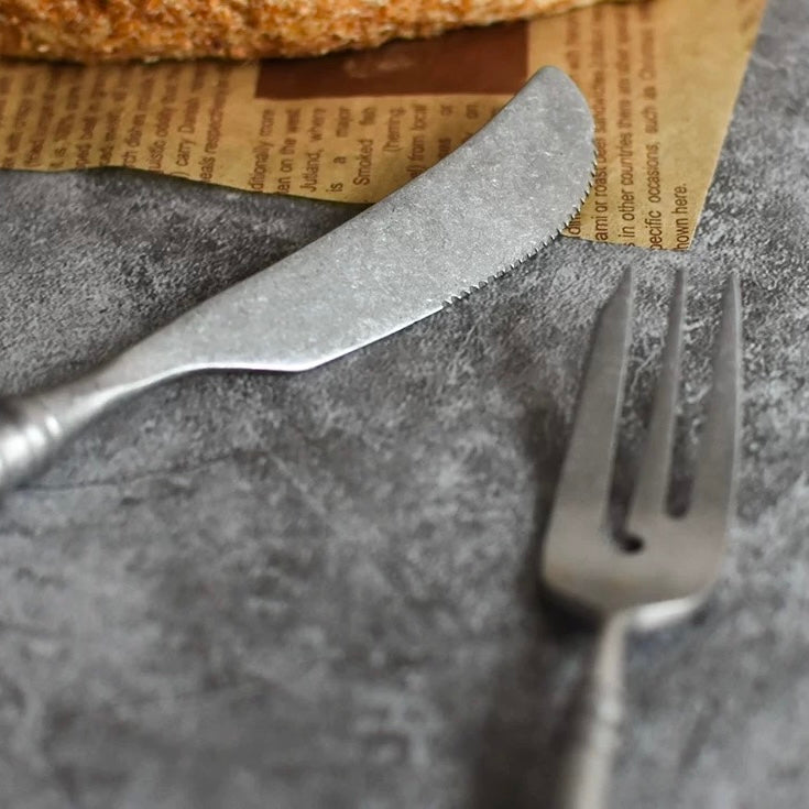 Timeless Pillar Cutlery Set