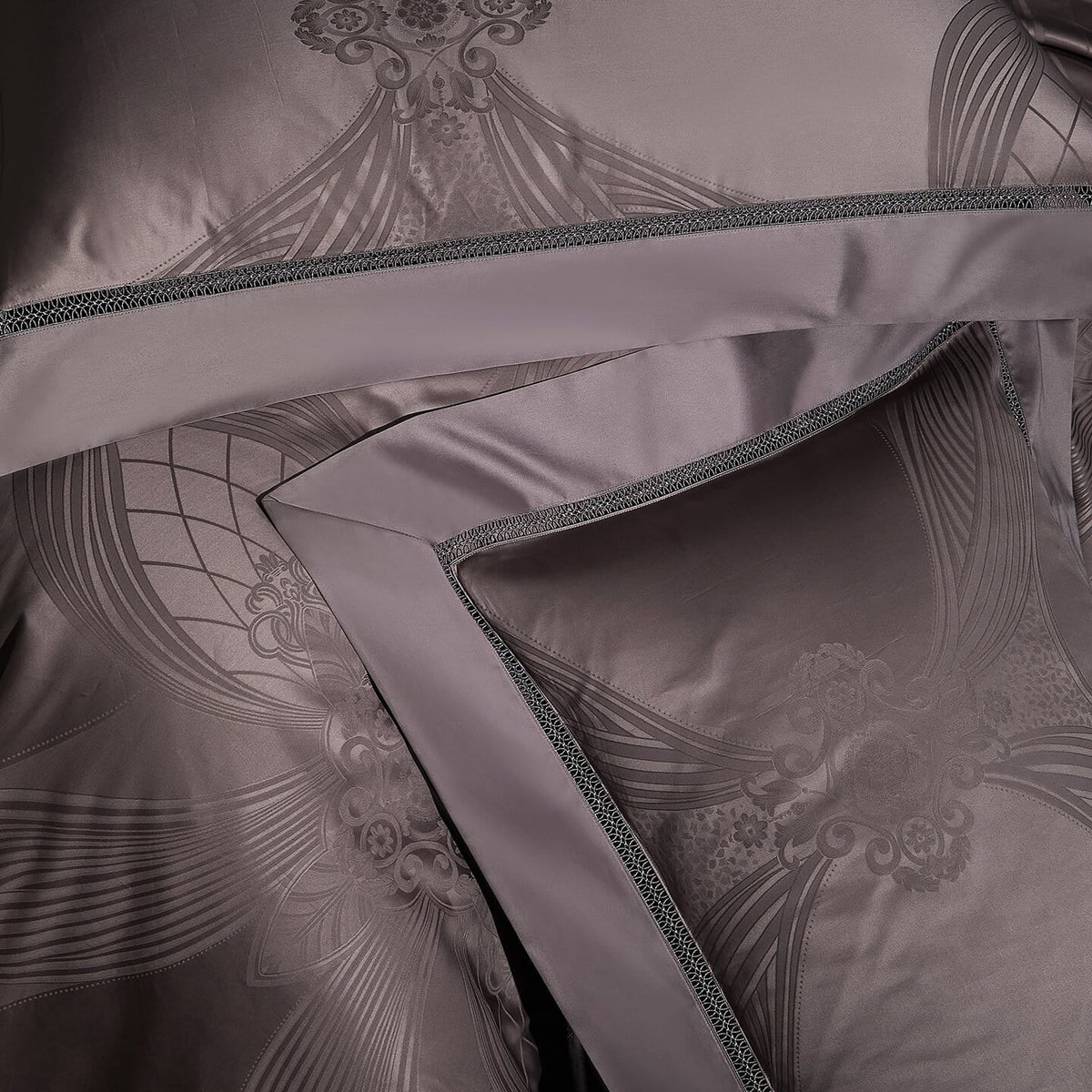 Varenna Hemstitch Jacquard Egyptian Cotton Bedding Set