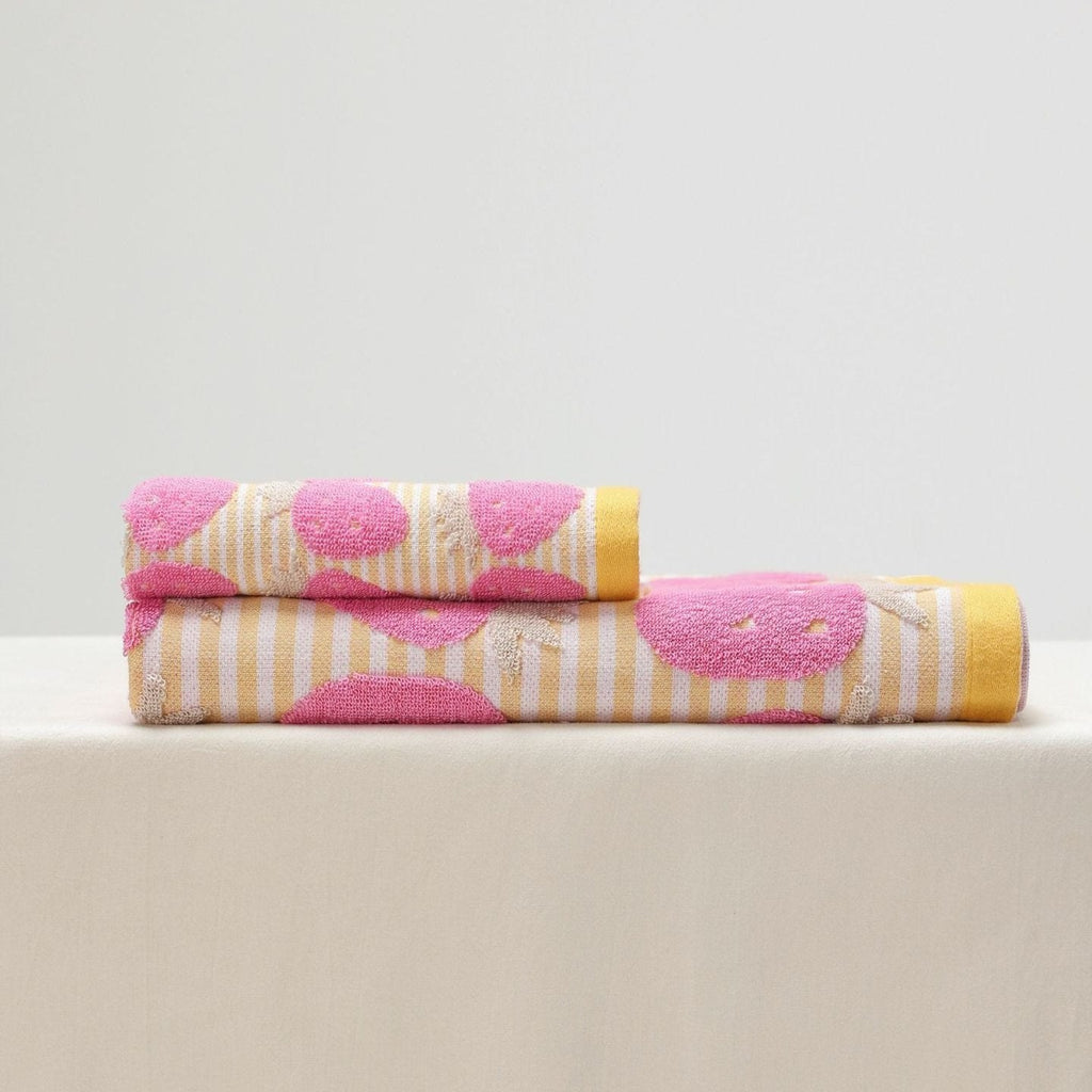 Sweet Strawberry Cotton Towel