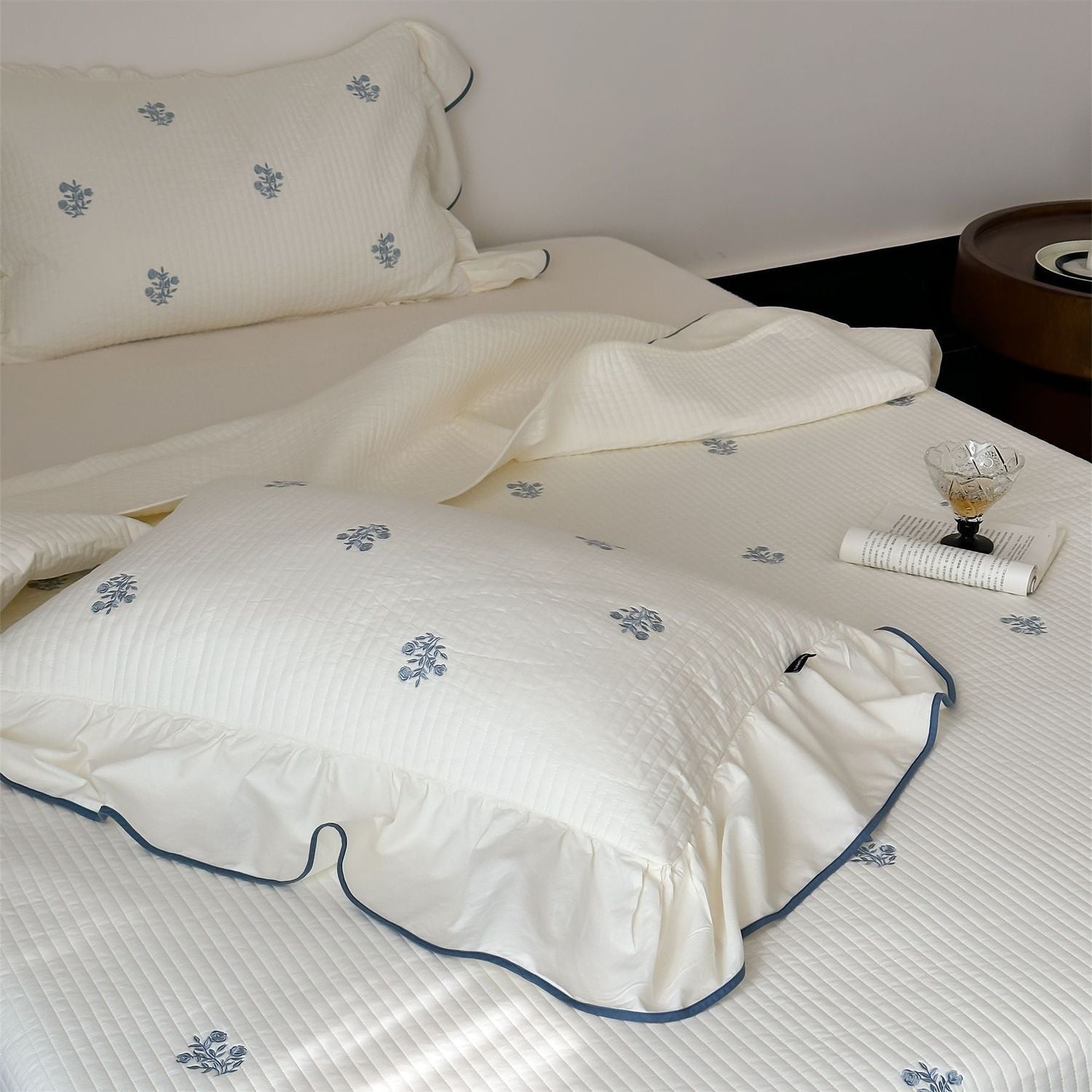 Mini Rose Texture Bedding Set