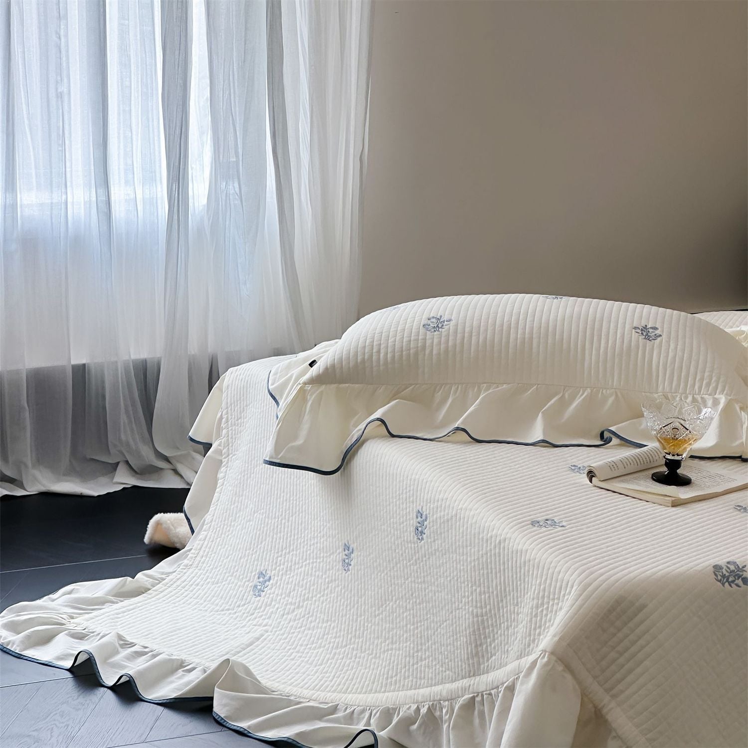 Mini Rose Texture Bedding Set